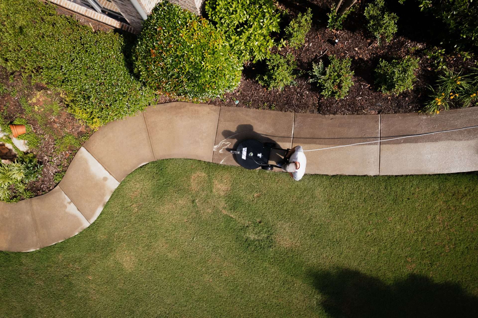 Horizon Hygiene pressure washing an exterior surface